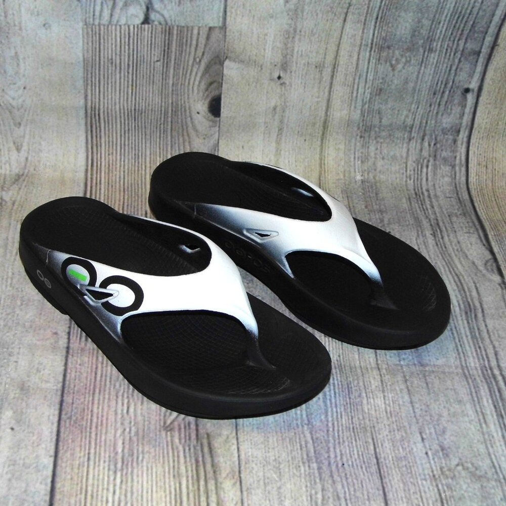 OOFOS OOriginal Sport Black/White Sandals Womens Size 7